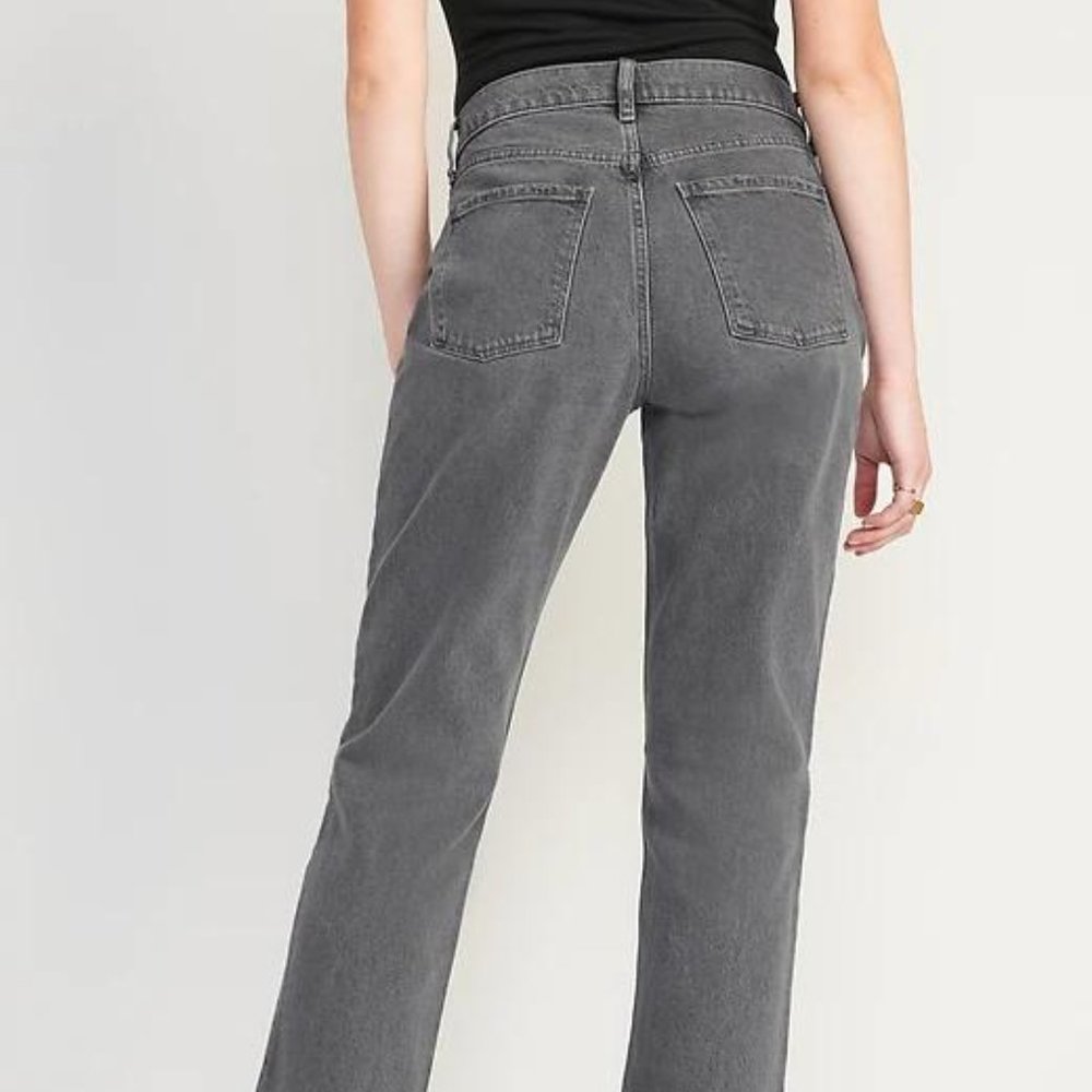 Old Navy High-Waisted Button-Fly Slouchy Straight Cut-Off Gray Jeans for Women - Picture 4 of 12